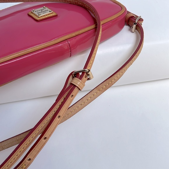 DOONEY & BOURKE pink patent leather LEXI crossbody bag - Picture 4 of 7